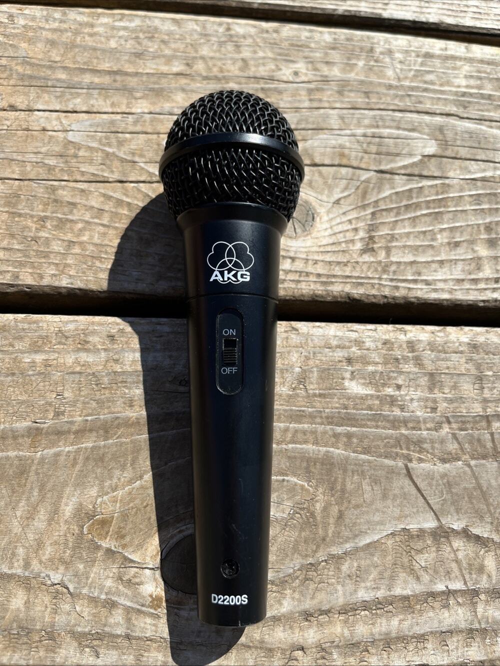 AKG D2200S Dynamic Microphone